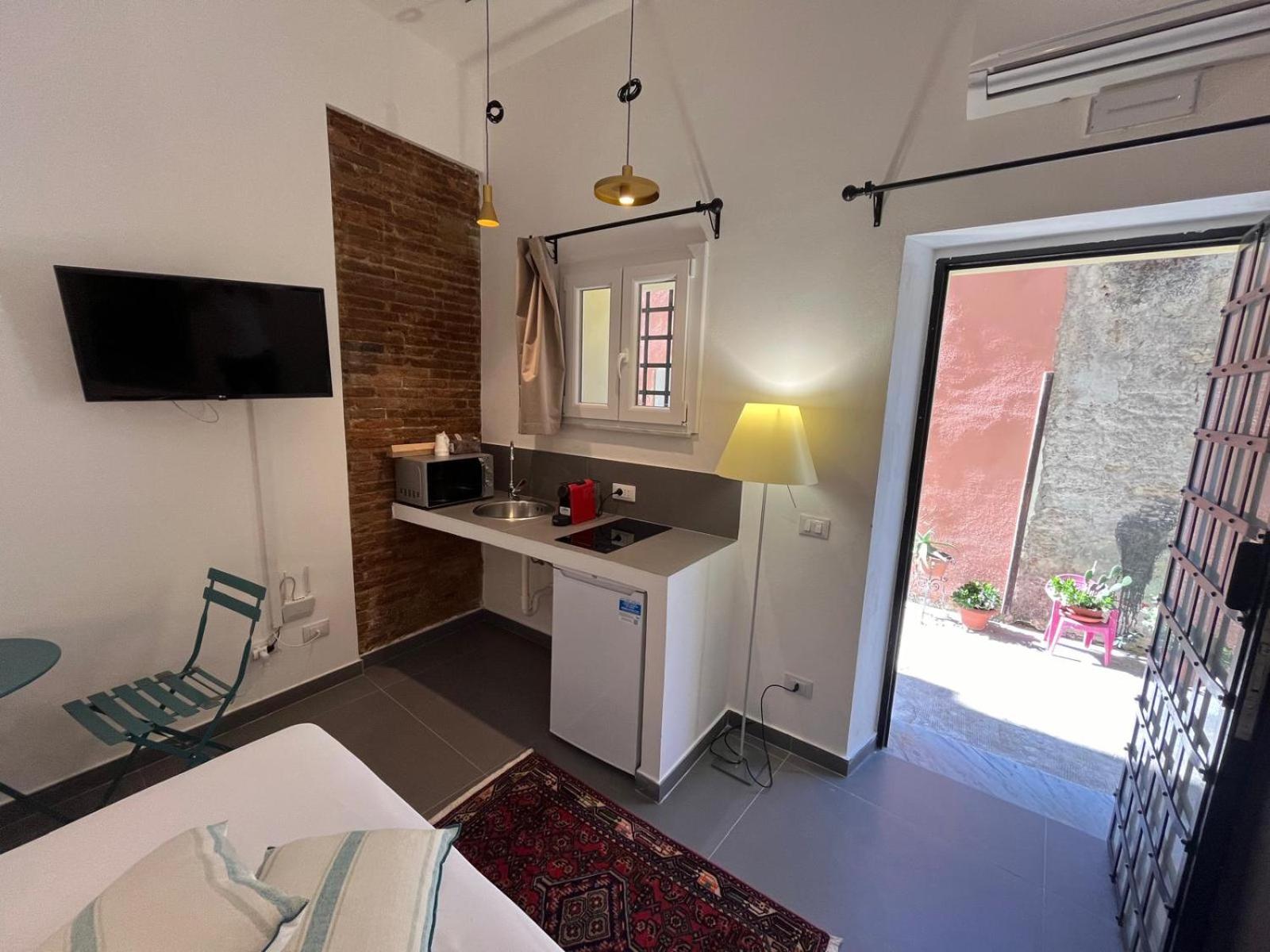 B&B Sant'Agostino ปาแลร์โม ภายนอก รูปภาพ